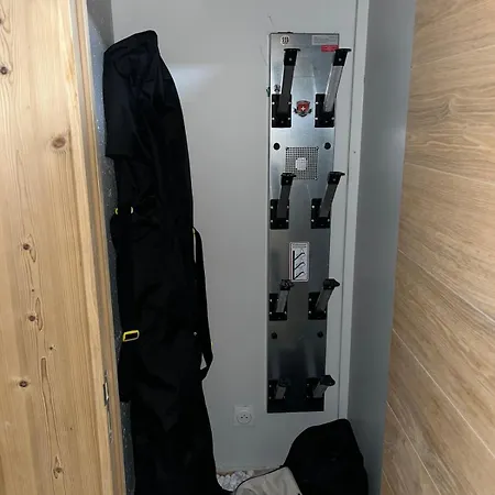 Au Pied Des Pistes Confort Pour 6 Avec Terrasse Apartmán